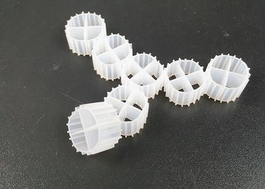 Mua Màu trắng MBBR Pond Biocell Filter Media Virgin HDPE vật liệu và nổi cho RAS online manufacture