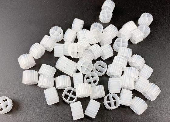 Mua 11 * 7mm màu tự nhiên và nguyên chất HDPE nguyên chất MBBR Biofilm Carrier Manufacturer online manufacture