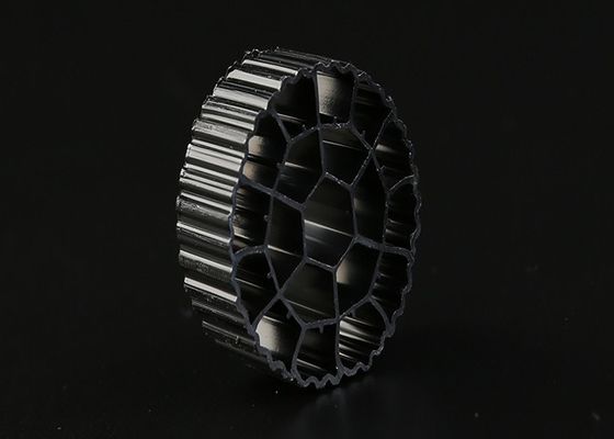 Mua Màu đen nhựa MBBR Kaldnes K1 MBBR Bio Media HDPE vật liệu 25mm X 12mm Kích thước online manufacture
