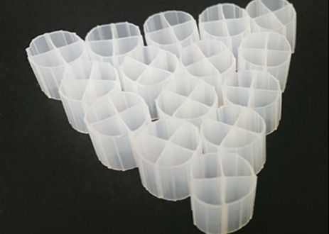 Mua Màu trắng MBBR Bio Carrier Media cho thùng thiếu khí với vật liệu HDPE nguyên chất và kích thước 12 * 9mm online manufacture