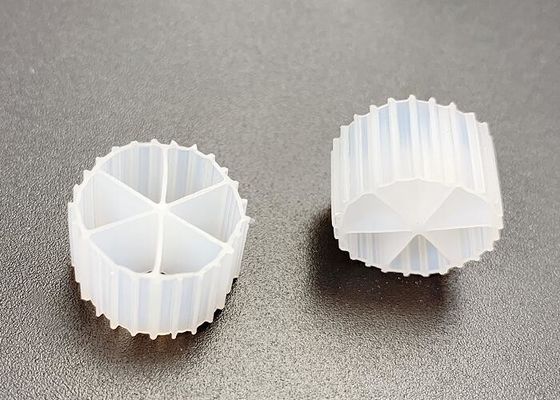 Mua IFAS HDPE Màu trắng MBBR Di chuyển giường lò phản ứng Biofilm Bồn thông khí loại bỏ cá ngừ online manufacture