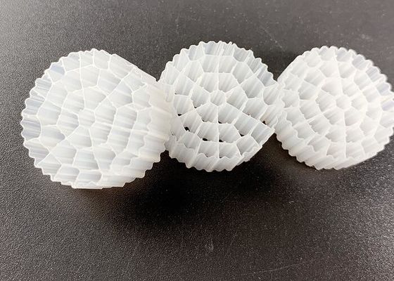 Mua Phòng di chuyển giường lò phản ứng Biofilm nổi Kaldnes Filter Media 37 phòng 800m2/m3 online manufacture
