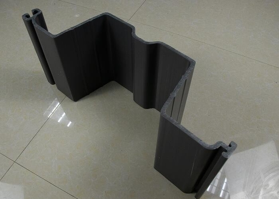 Đặt bọc PVC bằng nhựa vinyl extrusion để sửa chữa Levee