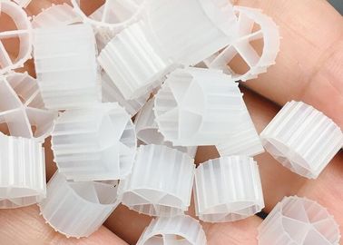 Biofilm MBBR Filter Carrier Hot For Shrimp Farming RAS xử lý nước 10 * 7mm