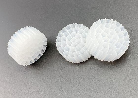 Điều trị nước Vùng bề mặt lớn MBBR Biocell Filter Media 25*10MM