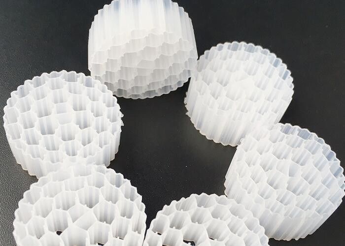 Activecell Biotube MBBR Plastic Filter Media Màu trắng 800m2/m3