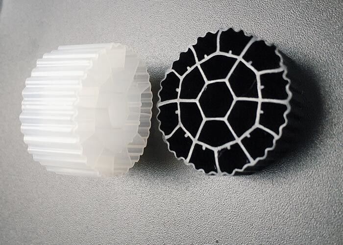 Phương pháp tế bào hoạt động Màu trắng HDPE Vật liệu nhựa MBBR