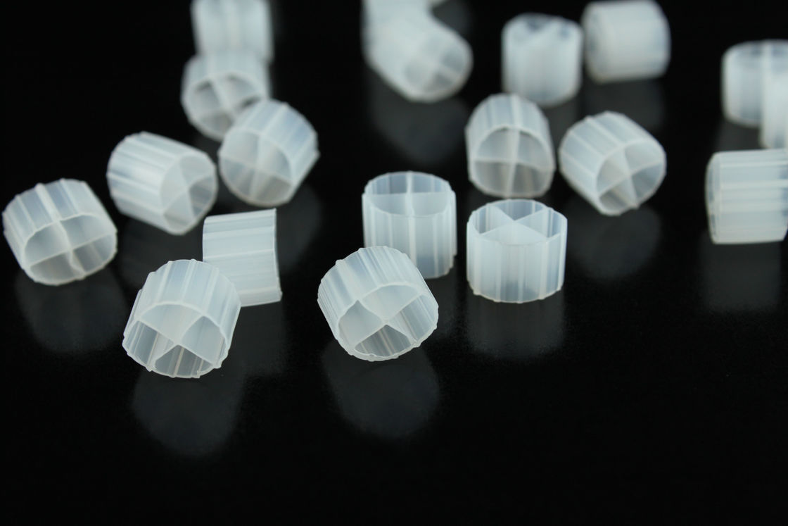 11 * 7mm màu tự nhiên và nguyên chất HDPE nguyên chất MBBR Biofilm Carrier Manufacturer