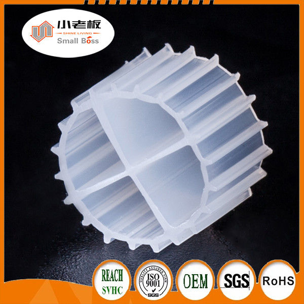 Ống sinh học phổ biến màu trắng 11 * 7mm và vật liệu HDPE nguyên chất MBBR cho bể cá