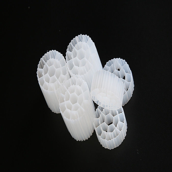 Phương tiện lọc nổi HDPE nguyên thủy Biomedia nhựa 25mm X 10mm