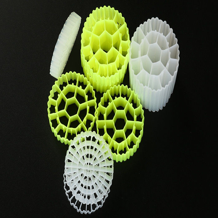 Biocell Filter Media Di chuyển giường lọc 500 m2/m3 Vùng bề mặt với nguyên chất HDPE