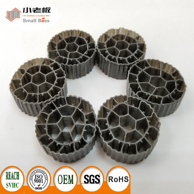 PE06 Balck Color MBBR Filter Media Virgin HDPE Material For 25*12mm Size