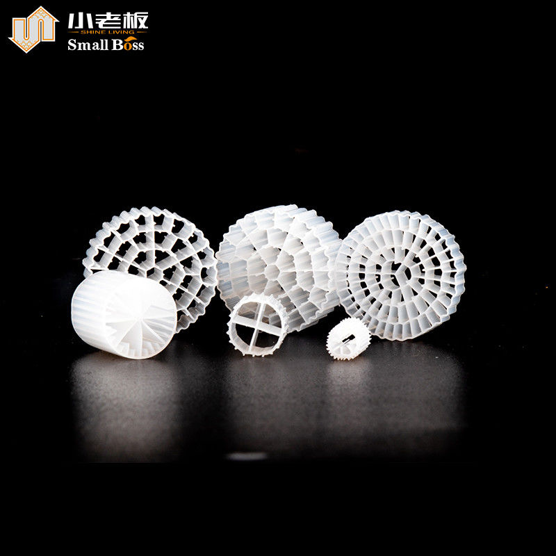 Các phương tiện lọc sinh học PE38 HDPE nhựa Mbbr để xử lý nước