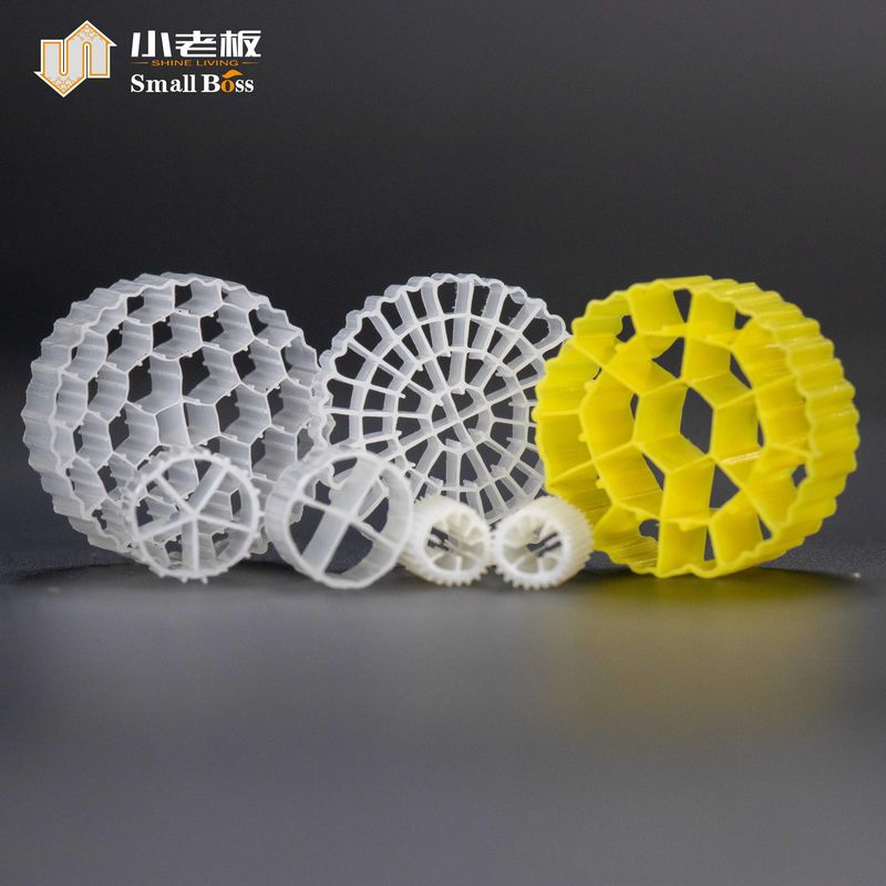 Nhựa màu đen Koi Kaldnes Filter Media Khả năng chống va chạm tốt cho nuôi trồng thủy sản