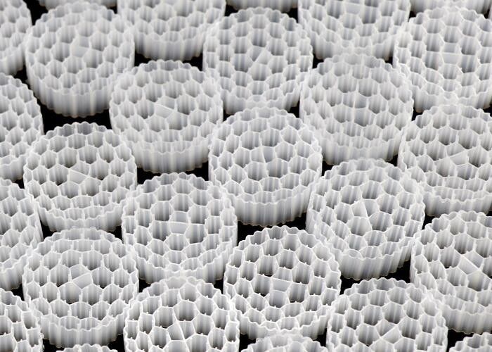 Trung Quốc Nhà máy New Mold Bio Media thủy sản HDPE MBBR Bio Filter Media Biomass Carrier Floating Media