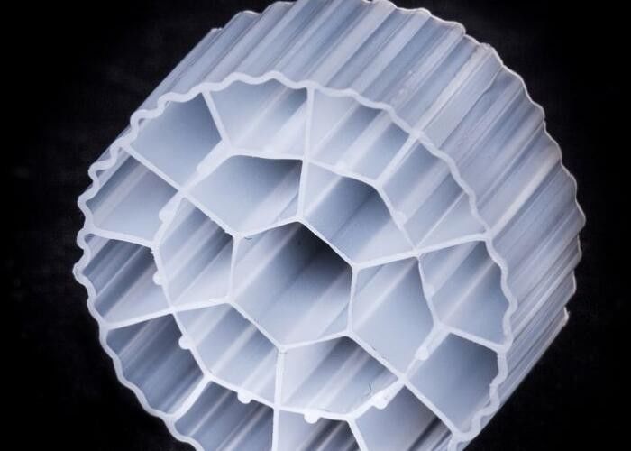 K3 Màu trắng HDPE vật liệu MBBR Filter Media xử lý nước Bio Cel cho ao