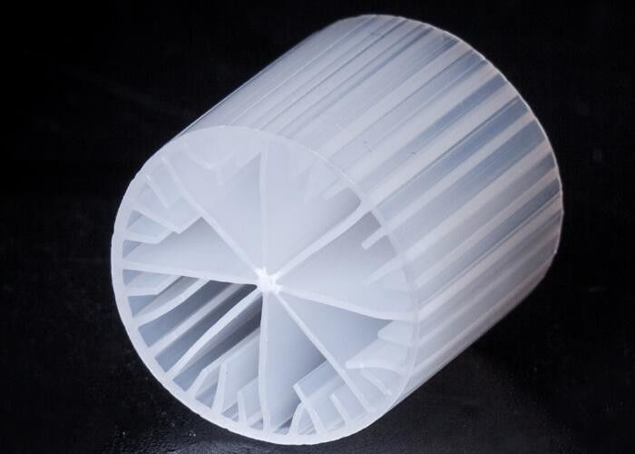 Vật liệu HDPE nguyên chất MBBR ống sinh học Phương tiện lọc cho bể thiếu khí 15 * 15mm Kích thước