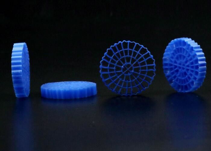 Vật liệu HDPE nguyên chất MBBR Bio Media K5 Màu trắng Với kích thước 25 * 4mm Đối với thiết bị IFAS
