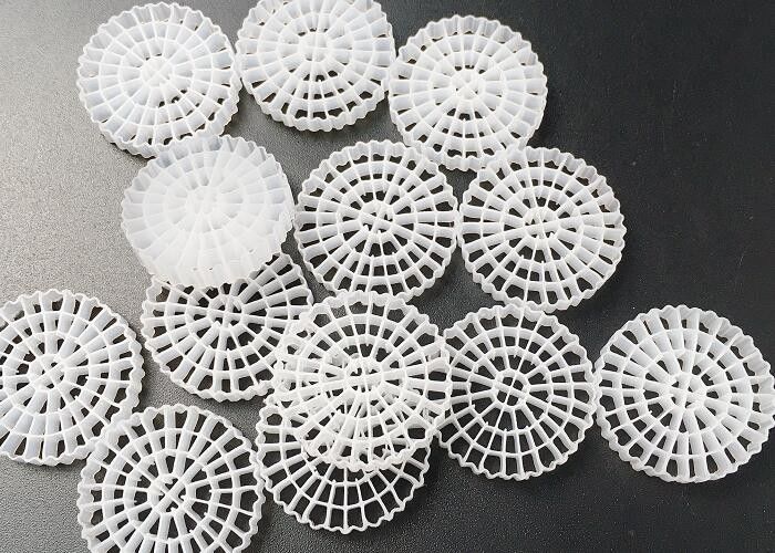 Đồ chứa sinh khối K3 Mbbr Media For Biological Filtration 25 * 4mm biopipe IFAS xử lý nước màu trắng HDPE
