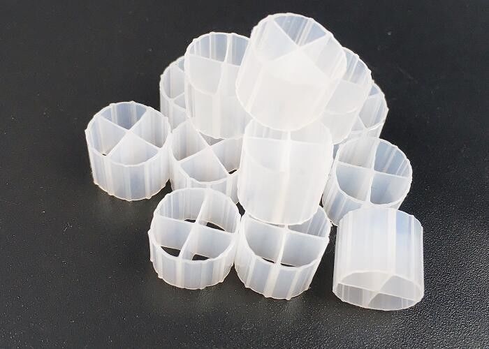 Phương tiện lọc tế bào sinh học chất lượng cao với vật liệu HDPE nguyên chất và màu trắng cho RAS