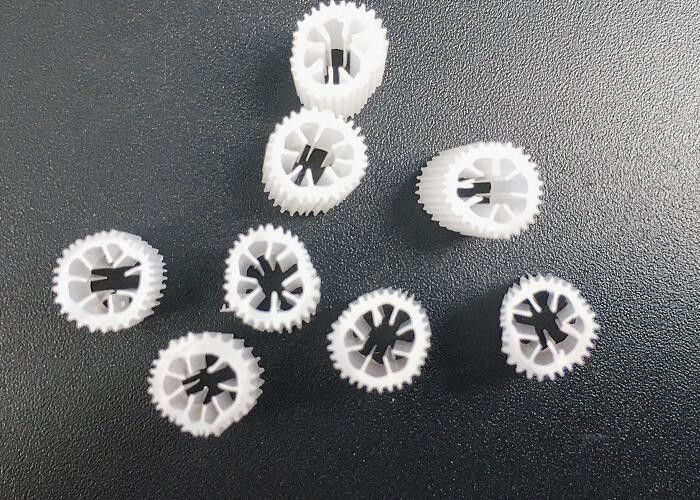 Tiết kiệm không gian Nhựa lọc nổi Kaldnes Bio Filter Media