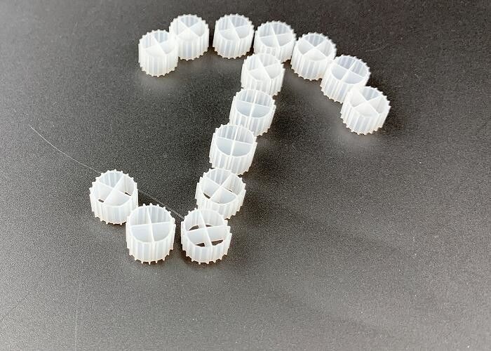 Các phương tiện lọc sinh học màu trắng 11MM Virgin HDPE cho việc khử nitri