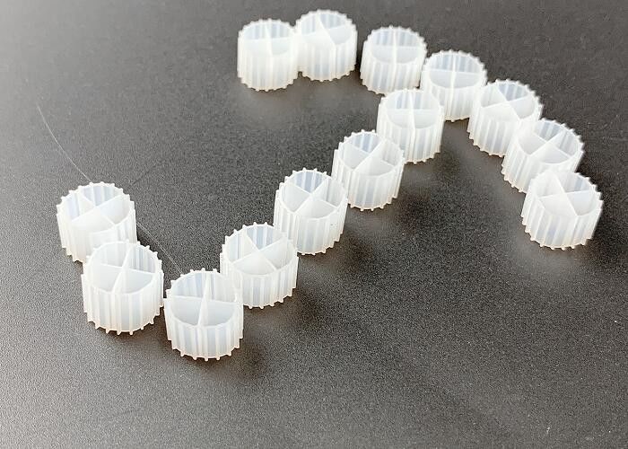 11 * 7mm MBBR Bio Balls Filter Media Vùng bề mặt lớn