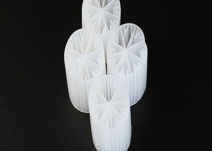 Phương tiện lọc nhựa HDPE MBBR nguyên thủy với diện tích bề mặt tốt và màu trắng
