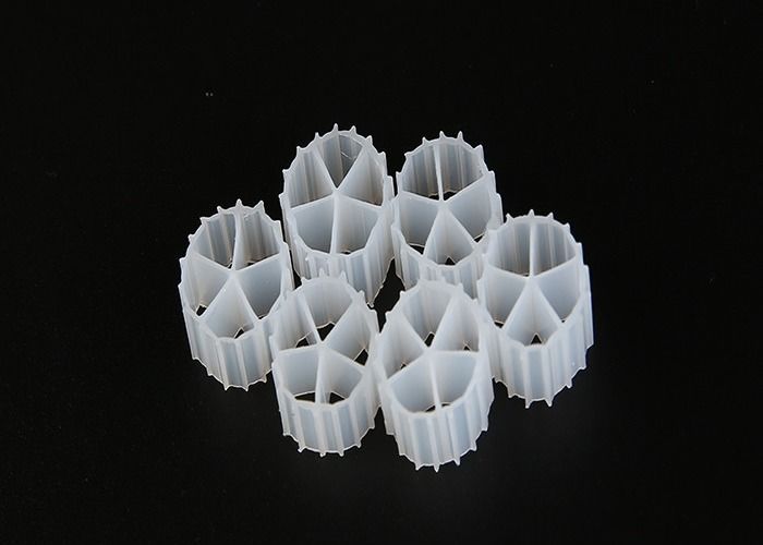 Dòng nước thải Di chuyển giường Biocell Filter Media tiêu thụ năng lượng thấp hơn 10mm X 7mm Kích thước