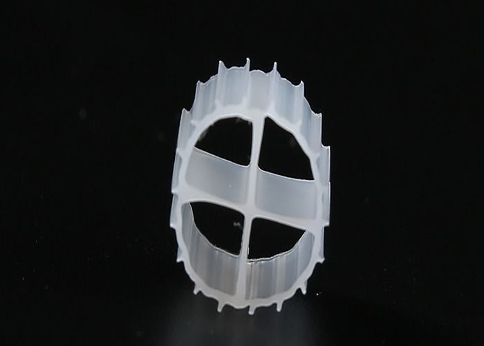 PE chống sốc Aquariums MBBR Filter Media màu trắng FDA mang 11 * 7MM MBBR Biofilm Carrier