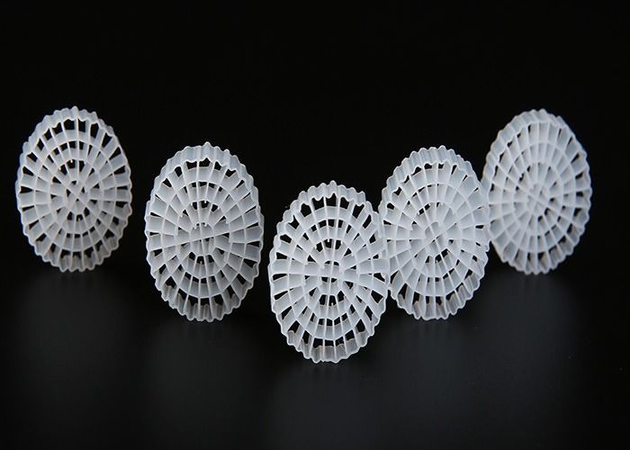 Vùng bề mặt cao K1 Phương tiện lọc chất liệu HDPE nguyên chất trắng Tiết kiệm năng lượng