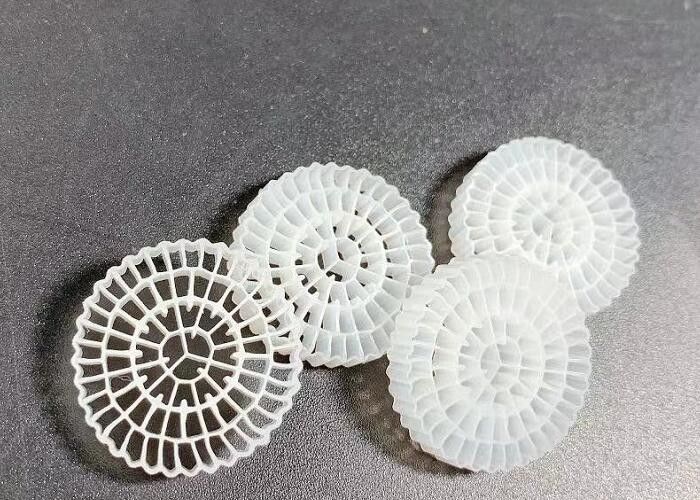 75 Phòng Biocell MBBR Filter Media Super Decarburization cho nuôi trồng thủy sản RAS