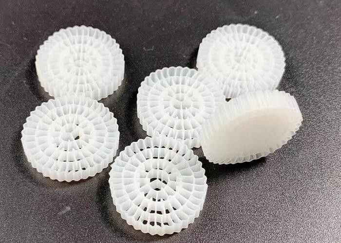 HDPE Mbbr Carrier Bio Filter cho các giường treo nuôi cá 25x4MM